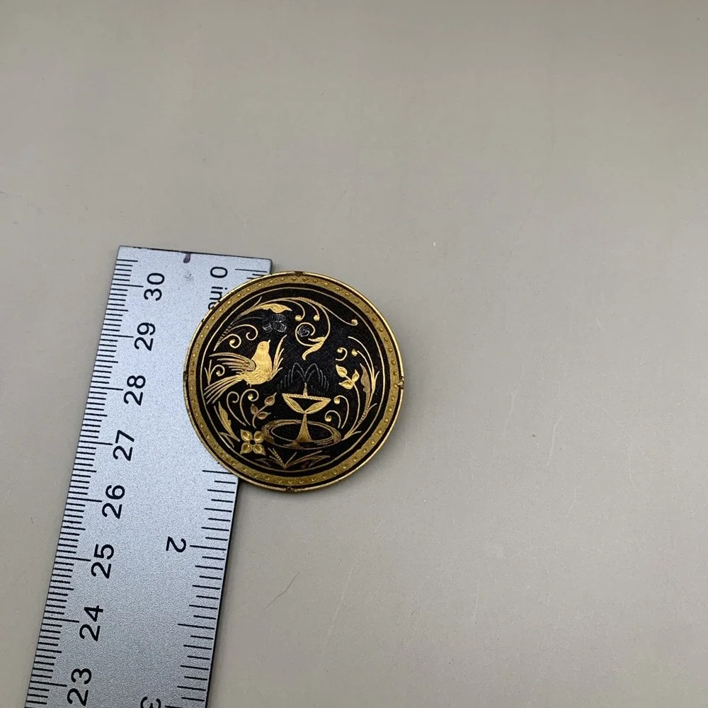 Vintage Spanish Damascene Brooch Bird And Fountain Design - Picture 3 of 10